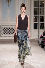 シックでグラマラスなMARIA GRACHVOGELの2011年秋冬コレクション｜写真4