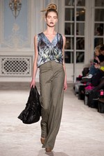 シックでグラマラスなMARIA GRACHVOGELの2011年秋冬コレクション｜写真9