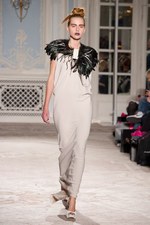 シックでグラマラスなMARIA GRACHVOGELの2011年秋冬コレクション｜写真15