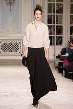 シックでグラマラスなMARIA GRACHVOGELの2011年秋冬コレクション｜写真17