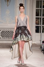 シックでグラマラスなMARIA GRACHVOGELの2011年秋冬コレクション｜写真26