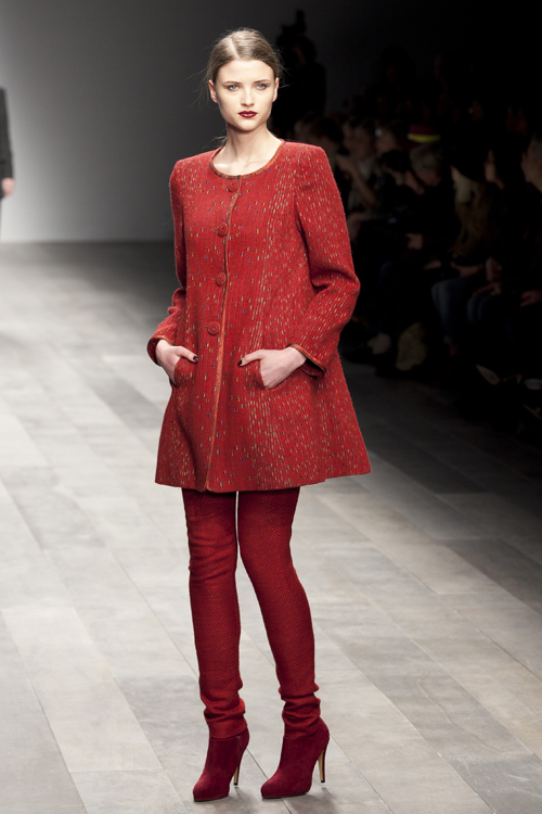キャロライン チャールズ(Caroline Charles) 2011-12年秋冬ウィメンズコレクション シルエット - 写真16