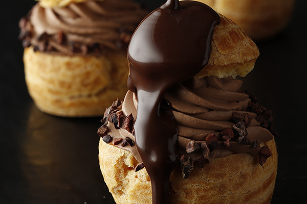 「ワールドチョコレート・デザートブッフェ」