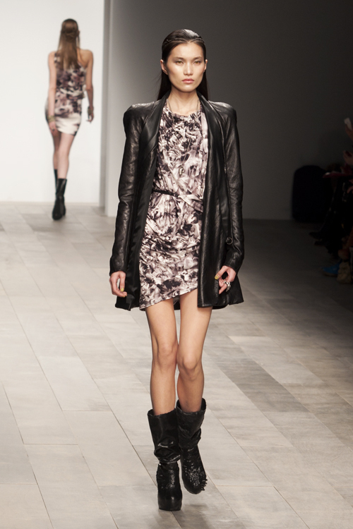 アミナカ ウィルモント 2011-12年秋冬<span>コレクション</span> - 写真17