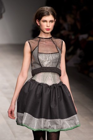 ボラ アクス(BORA AKSU) 2011-12年秋冬ウィメンズコレクション  - 写真4