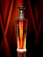 シングルモルトのロールスロイス「ザ・マッカラン」の限定モデル登場｜写真1