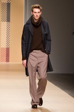 英国の遺産をコンテンポラリーなスタイルで引き継ぐDAKSの2011-2012年秋冬コレクション｜写真13