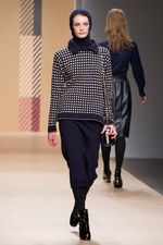 英国の遺産をコンテンポラリーなスタイルで引き継ぐDAKSの2011-2012年秋冬コレクション｜写真17