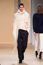 英国の遺産をコンテンポラリーなスタイルで引き継ぐDAKSの2011-2012年秋冬コレクション｜写真28