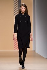 英国の遺産をコンテンポラリーなスタイルで引き継ぐDAKSの2011-2012年秋冬コレクション｜写真33