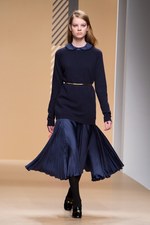 英国の遺産をコンテンポラリーなスタイルで引き継ぐDAKSの2011-2012年秋冬コレクション｜写真42