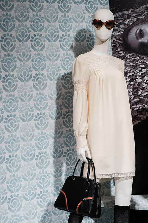 プラダの2015年春夏カプセルコレクション、柔らかなホワイトドレスが発売｜写真2
