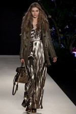 イギリスの自然をイメージさせるマルベリー(Mulberry)の2011-12年秋冬コレクション｜写真1