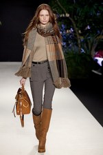イギリスの自然をイメージさせるマルベリー(Mulberry)の2011-12年秋冬コレクション｜写真11