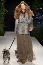 イギリスの自然をイメージさせるマルベリー(Mulberry)の2011-12年秋冬コレクション｜写真14