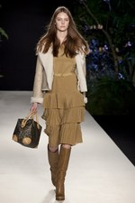 イギリスの自然をイメージさせるマルベリー(Mulberry)の2011-12年秋冬コレクション｜写真5