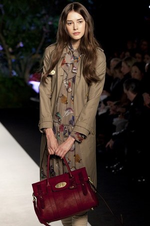 イギリスの自然をイメージさせるマルベリー(Mulberry)の2011-12年秋冬コレクション｜写真10