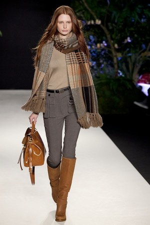 イギリスの自然をイメージさせるマルベリー(Mulberry)の2011-12年秋冬コレクション｜写真11