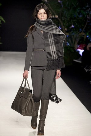 イギリスの自然をイメージさせるマルベリー(Mulberry)の2011-12年秋冬コレクション｜写真16