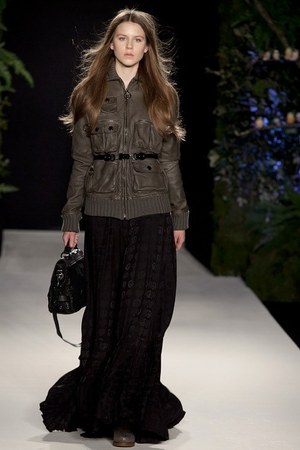 イギリスの自然をイメージさせるマルベリー(Mulberry)の2011-12年秋冬コレクション｜写真17