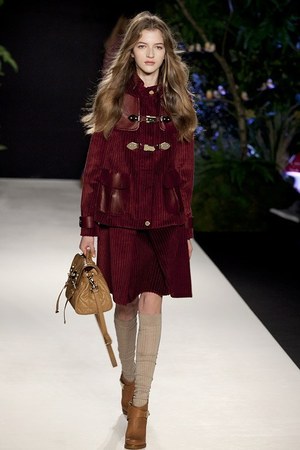 イギリスの自然をイメージさせるマルベリー(Mulberry)の2011-12年秋冬コレクション｜写真24