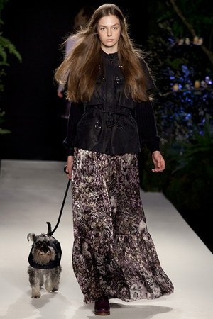 イギリスの自然をイメージさせるマルベリー(Mulberry)の2011-12年秋冬コレクション｜写真29