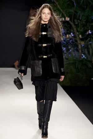 イギリスの自然をイメージさせるマルベリー(Mulberry)の2011-12年秋冬コレクション｜写真38