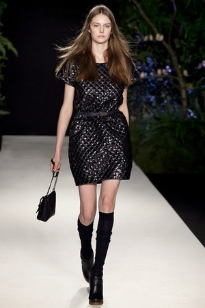 イギリスの自然をイメージさせるマルベリー(Mulberry)の2011-12年秋冬コレクション｜写真39