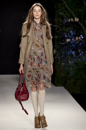 イギリスの自然をイメージさせるマルベリー(Mulberry)の2011-12年秋冬コレクション｜写真9