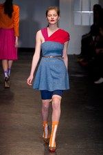 ハウス オブ ホランド(House of Holland)のノスタルジックな2011年秋冬コレクション｜写真23