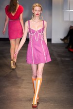 ハウス オブ ホランド(House of Holland)のノスタルジックな2011年秋冬コレクション｜写真25