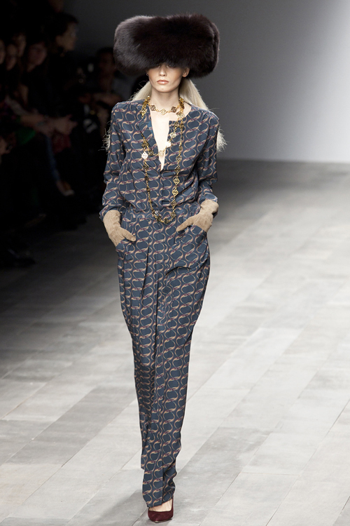 イッサ 2011-12年秋冬<span>コレクション</span> - 写真18
