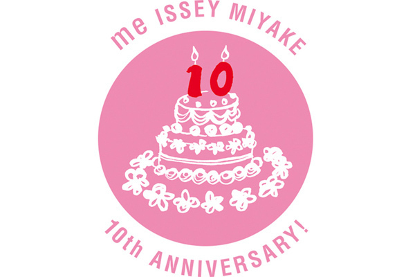  me-ISSEY-MIYAKE 10th ANNIVERSARYロゴ