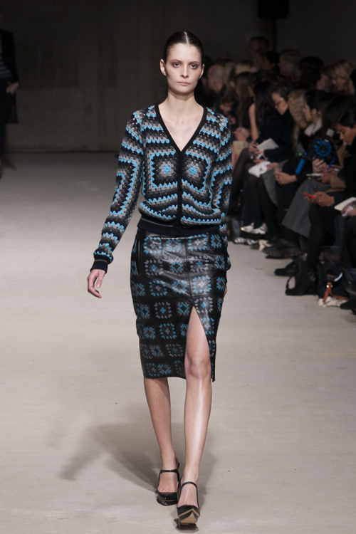 クリストファー ケイン(Christopher Kane) 2011-12年秋冬ウィメンズコレクション  - 写真6