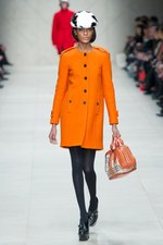 世界同時ストリーミングされたバーバリー プローサム(Burberry Prosum)の2011-12年秋冬コレクション｜写真1