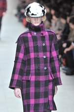 世界同時ストリーミングされたバーバリー プローサム(Burberry Prosum)の2011-12年秋冬コレクション｜写真19