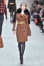 世界同時ストリーミングされたバーバリー プローサム(Burberry Prosum)の2011-12年秋冬コレクション｜写真24
