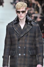 世界同時ストリーミングされたバーバリー プローサム(Burberry Prosum)の2011-12年秋冬コレクション｜写真29