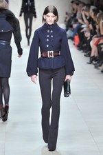 世界同時ストリーミングされたバーバリー プローサム(Burberry Prosum)の2011-12年秋冬コレクション｜写真49