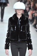 世界同時ストリーミングされたバーバリー プローサム(Burberry Prosum)の2011-12年秋冬コレクション｜写真52