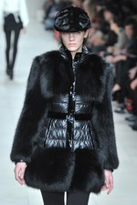 世界同時ストリーミングされたバーバリー プローサム(Burberry Prosum)の2011-12年秋冬コレクション｜写真54