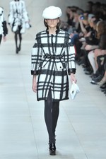 世界同時ストリーミングされたバーバリー プローサム(Burberry Prosum)の2011-12年秋冬コレクション｜写真71