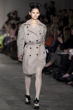 TOPSHOP UNIQUE(トップショップ ユニーク)、2011-2012年秋冬コレクション｜写真10