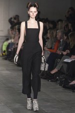 TOPSHOP UNIQUE(トップショップ ユニーク)、2011-2012年秋冬コレクション｜写真14