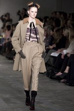 TOPSHOP UNIQUE(トップショップ ユニーク)、2011-2012年秋冬コレクション｜写真17