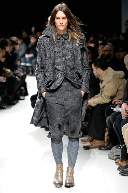 ミハラ ヤスヒロ 2011-12年秋冬｜male ケープ