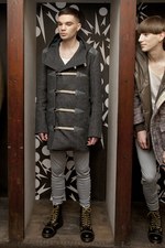 機能的かつスタイリッシュなクリストファー レイバーン(Christopher Raeburn)の2011年秋冬コレクション｜写真5