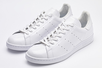 adidas ホワイトマウンテニアリング オリーブグリーン ブルゾン adidas ホワイトマウンテニアリング オリーブグリーン ブルゾン