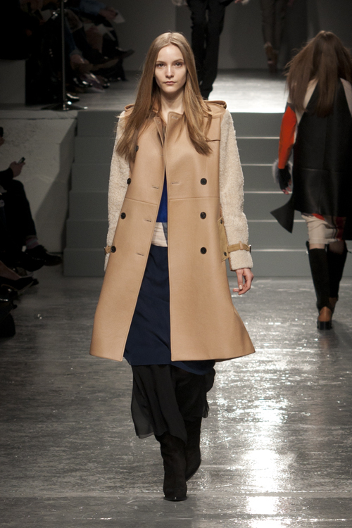 アクアスキュータム(Aquascutum) 2011-12年秋冬ウィメンズコレクション  - 写真19