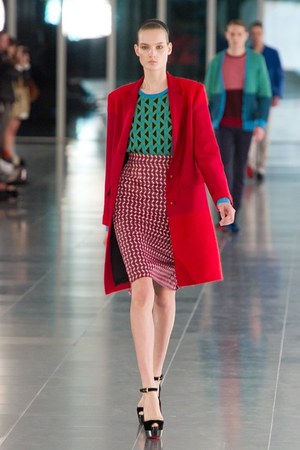 あでやかで上品なジョナサンサンダース(JONATHAN SAUNDERS)、2011-12年秋冬コレクション｜写真12